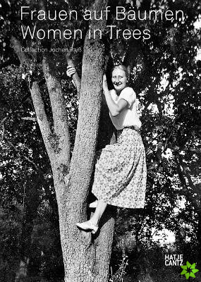 Frauen auf Baumen
